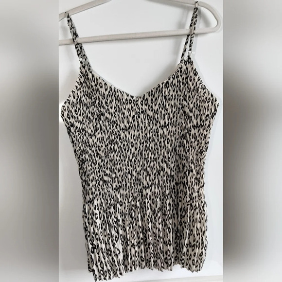 Umgee Women's Leopard Animal Print Crinkle Tank Top Small - Picture 2 of 6